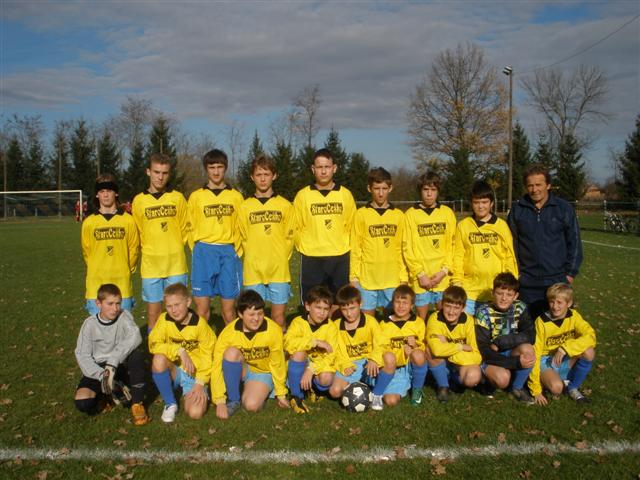  (U-15)